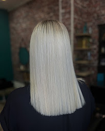 Photo n°20 de R'Shades Studio Carnoux à Carnoux-en-Provence (Salon de coiffure)