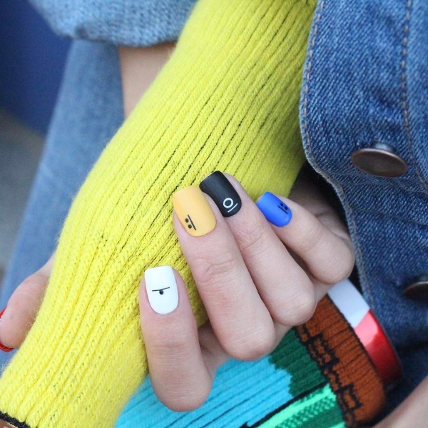UNISTELLA NAIL