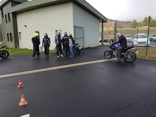 Photo n°11 de DAFY C'EST PERMIS - MOTO ECOLE AUBIERE à Aubière (Moto-école)