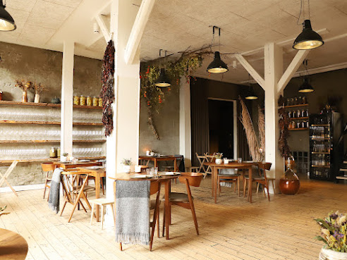 Restaurant Domestic by null