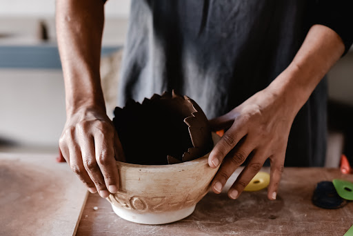 Photo de Atelier de Poterie - Julia Canton - Mysterre Création à Cosnac (19360)