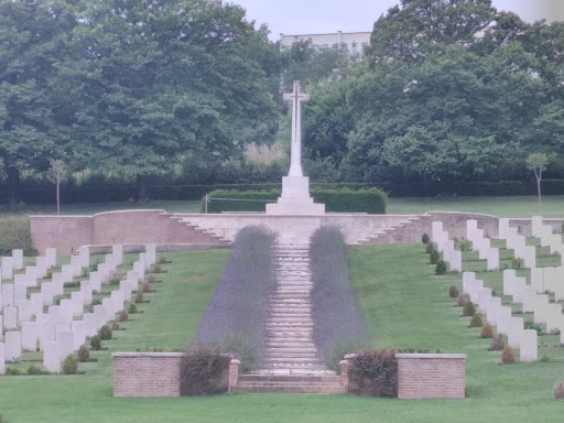 commonwealth world war ii cemetery - Thumbnail
