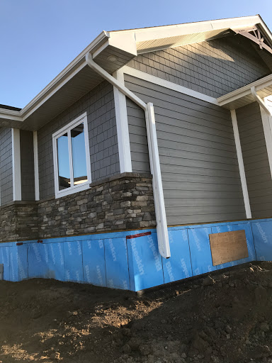 Vic's Eavestroughing-Exteriors - Thumbnail