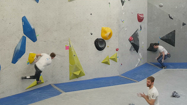 Rezensionen über E4 Boulderhalle Nürnberg in Grenchen - Fitnessstudio