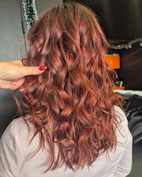 Photo n°5 de Hair-City à Châteauneuf-les-Martigues (Salon de coiffure)