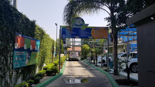 Sharky's Carwash Sucursal Salinas - Thumbnail