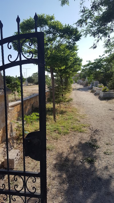 Tuzgölü Mezarlığı