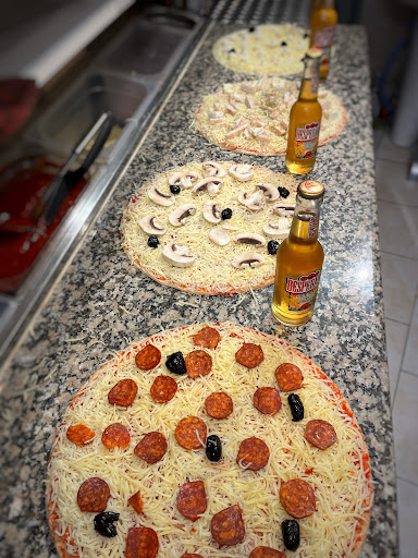 Photo 3 - TM pizza