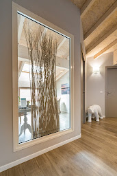 Photo n°2 de Dentiste Sévrier - Dr Christiane Marthe HALIMI à Sevrier (Parodontiste spécialiste des implants dentaires)