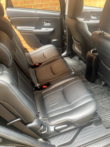DANSTAXI4U Shepton Mallet 6 Seater Gallery - United Kingdom