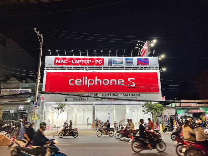 CellphoneS Huỳnh Tấn Phát