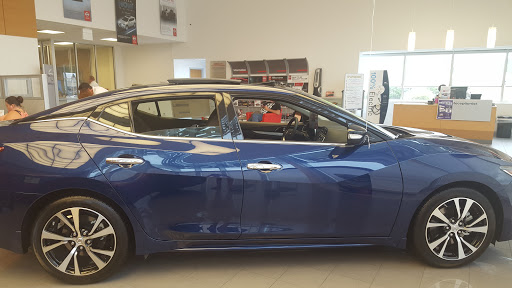 Loving Nissan - Thumbnail