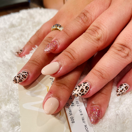 M Mire Spa And Nail interior view