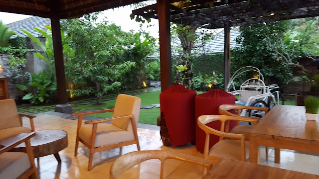 Villa Kayu Lama