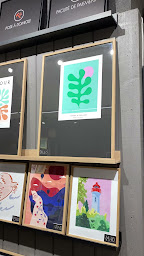 Photo n°20 de Cadréa Lorient - Spécialiste de l'encadrement & de l'image à Lorient (Fournisseur de cadres en bois)