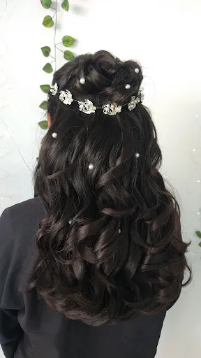 Itzel Guzman Makeup salón