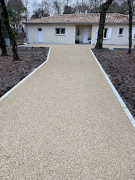 Photo n°24 de Moortgat trm à Saint-Pierre-de-Mons (Entreprise de terrassement)