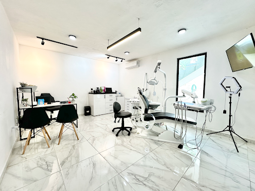 DENS Clinica Dental Cancún