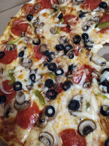 Santolino's Pizza - Thumbnail