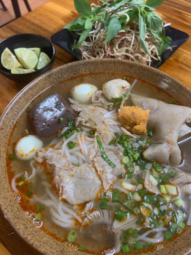 Bún Bò Huế Thượng Uyển