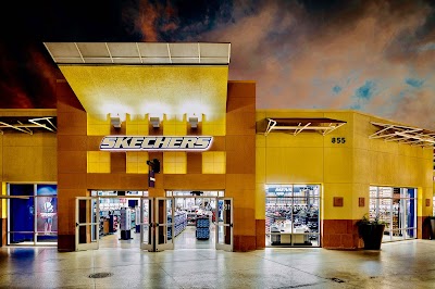 SKECHERS Retail