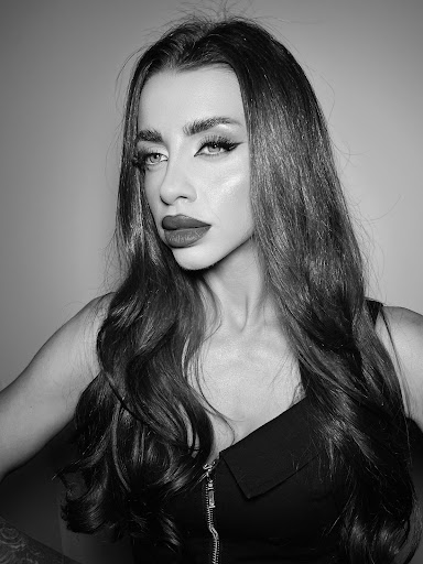 Gloria la Corse makeup studio