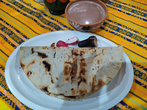 Las Tlayudas