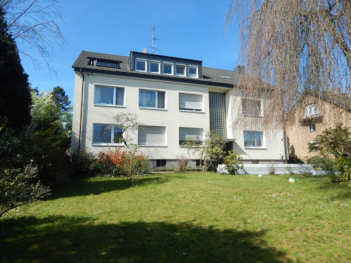 Akurat Immobilien Lampenscherf