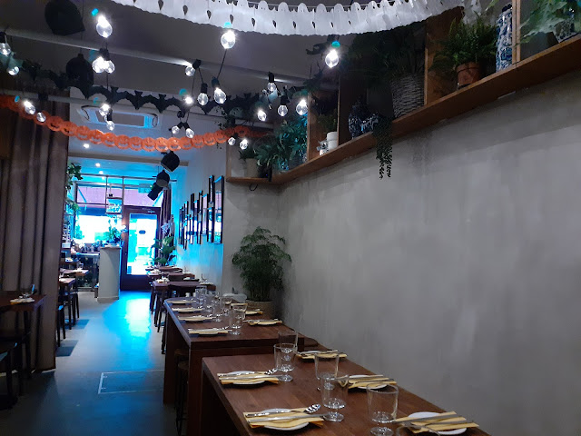 Korean Table by null