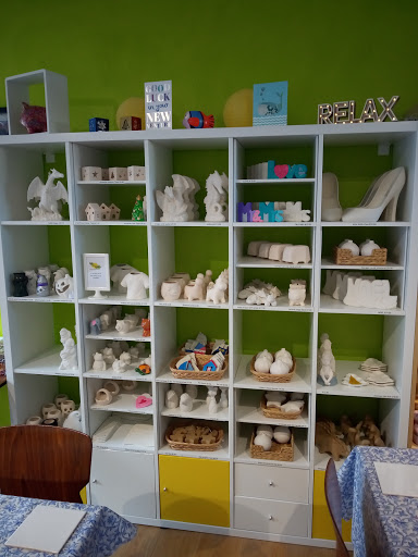 Kaz & Annie's, Ceramics & More - Thumbnail