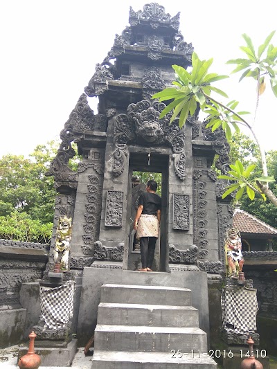 photo of Pura Candi Untoroyono