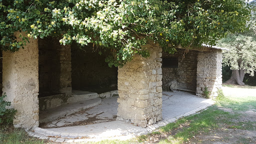 Le Lavoir "Fontaine Basse" - Thumbnail