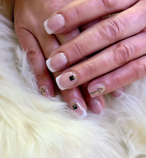 ROXANA NAILS - Visual