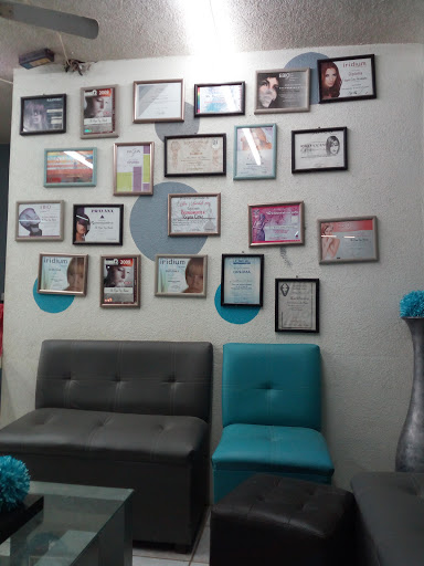 Reyna Cruz Salón - Thumbnail