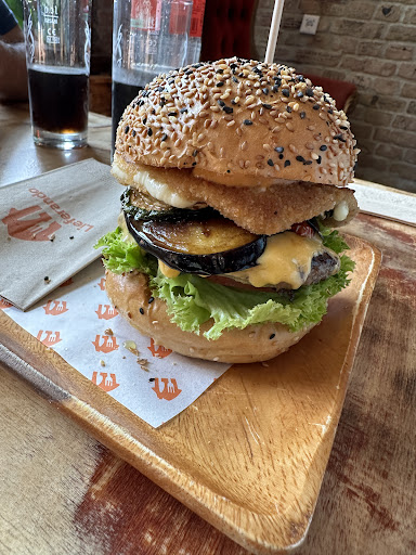 THRONBURGER - Visual