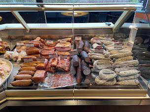 Photo n°5 de La Boucherie Charcuterie Traiteur du Fourchêne à Vannes (Épicerie fine)