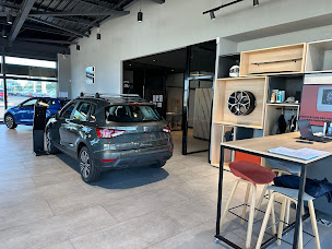 Photo n°11 de Seat Béziers Tressol-Chabrier à Béziers (Garage automobile)