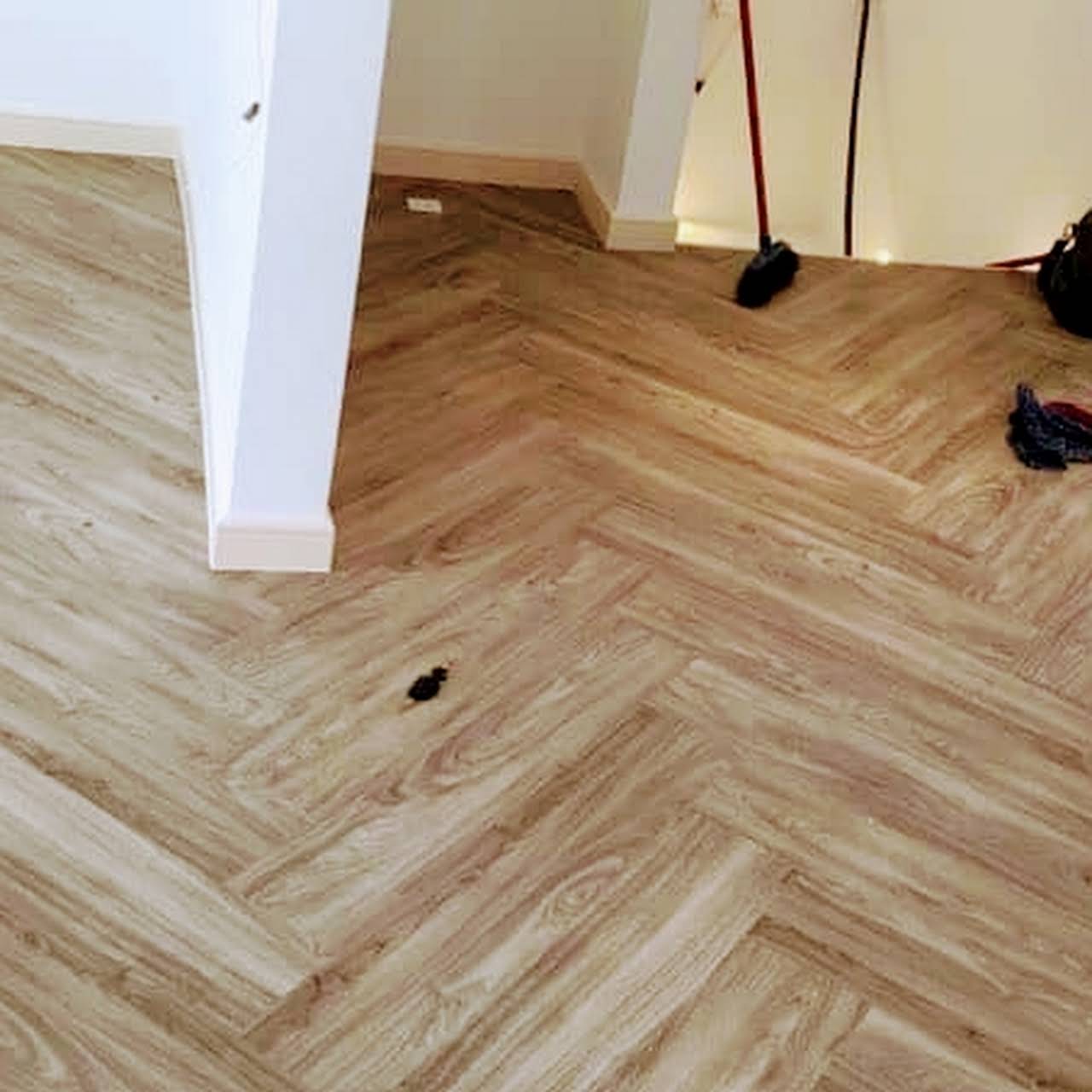 i wood renovation & construction sdn bhd