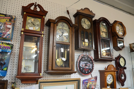 Lighthouse Antique Mall Too