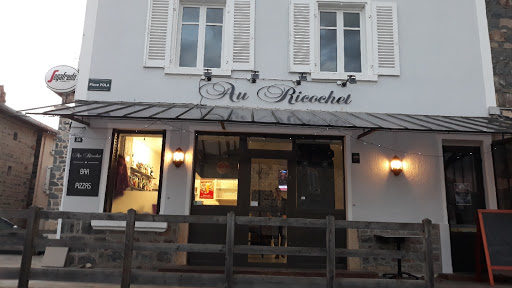Au Ricochet