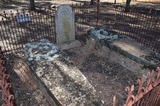 Peters Hill Huppatz Lutheran Cemetery - Thumbnail