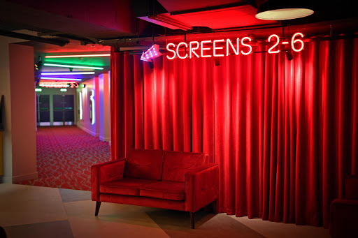 Nova Cinema - Visual