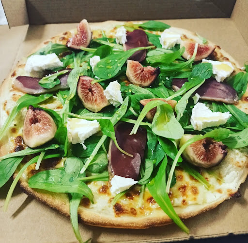 Photo 5 - Titi Pizz
