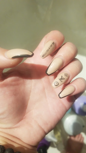 John's Nails & Spa - Thumbnail