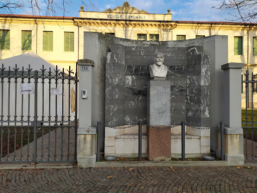 Scuola Media Nicola Badaloni - Thumbnail