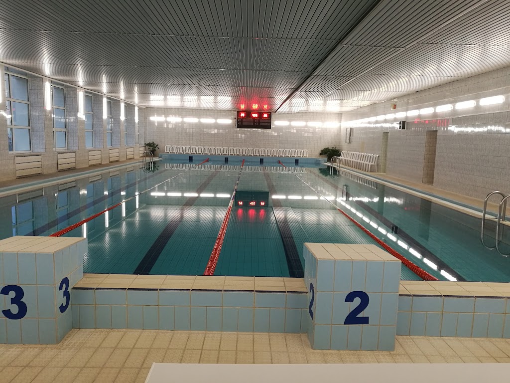 спортивный комплекс молодость саратов. ск молодость саратов. надым спорткомплекс. спортивный комплекс молодость. стадион молодость саратов.