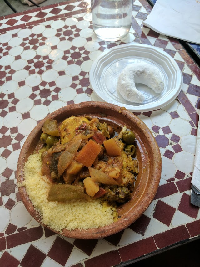 Le Traiteur Marocain du Marché des Enfants Rouges, Maroc