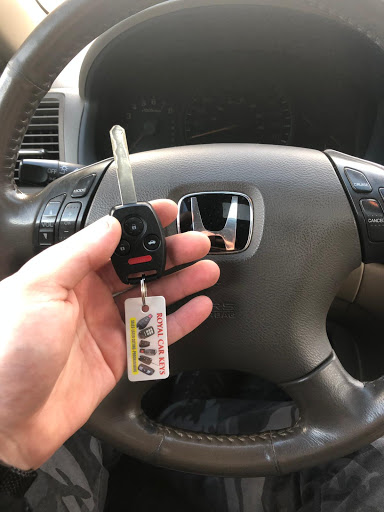 ROYAL CAR KEYS - Thumbnail