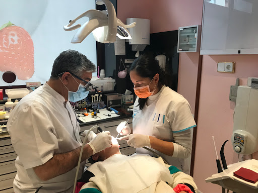 Gabinet de Serveis Dentals-Dr. Rafael Montes Navarro