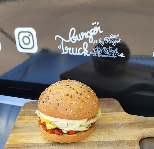 Photo 4 - Burger truck by Bistro Régent Auch